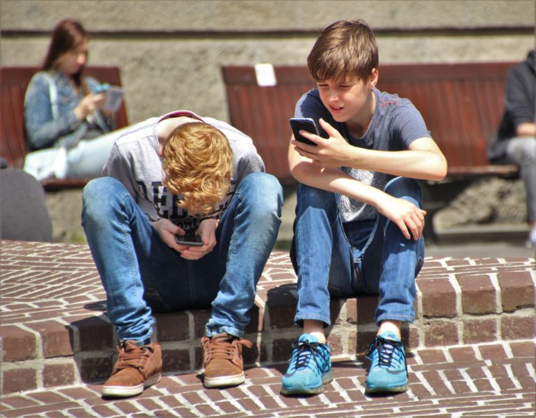 EJERCICIO FÍSICO Y ADOLESCENTES